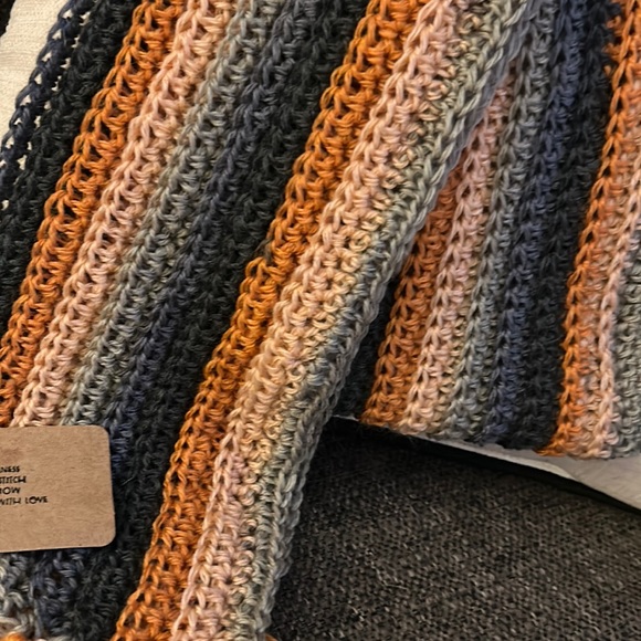 “Winter Sunset” A scarf just as unique as you are and made by hand in the U… - Picture 4 of 4